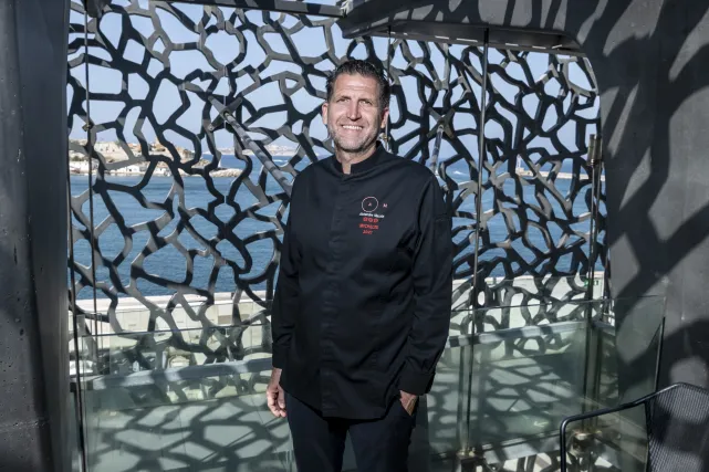 Alexandre Mazzia sur la Terrasse, Photographie ©FrançoisMoura